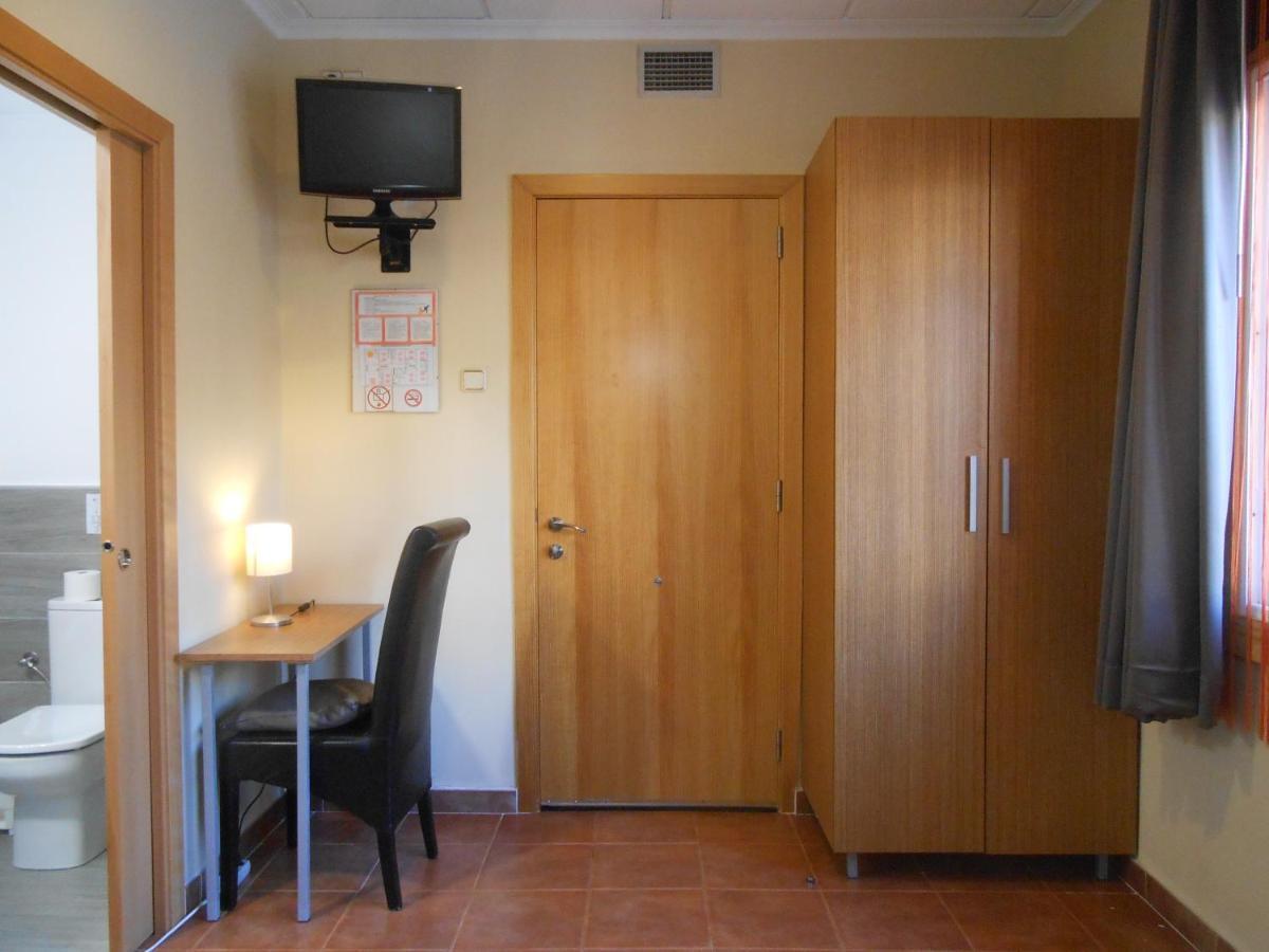 Hostal El Callejón Tarragona Exterior foto
