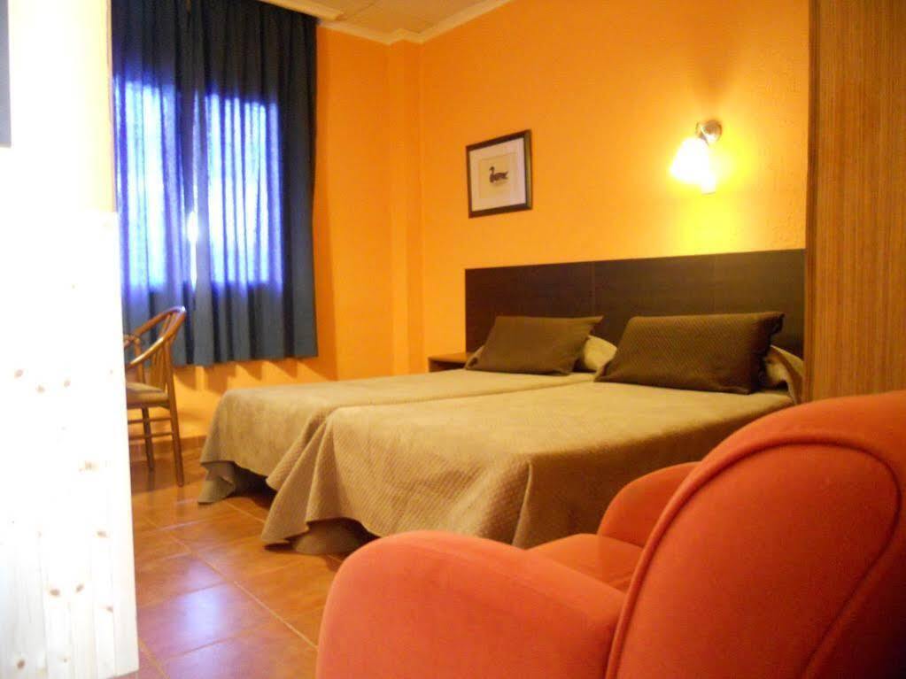Hostal El Callejón Tarragona Exterior foto